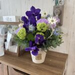 定期的に『anchor by Laf』様にお花を納品